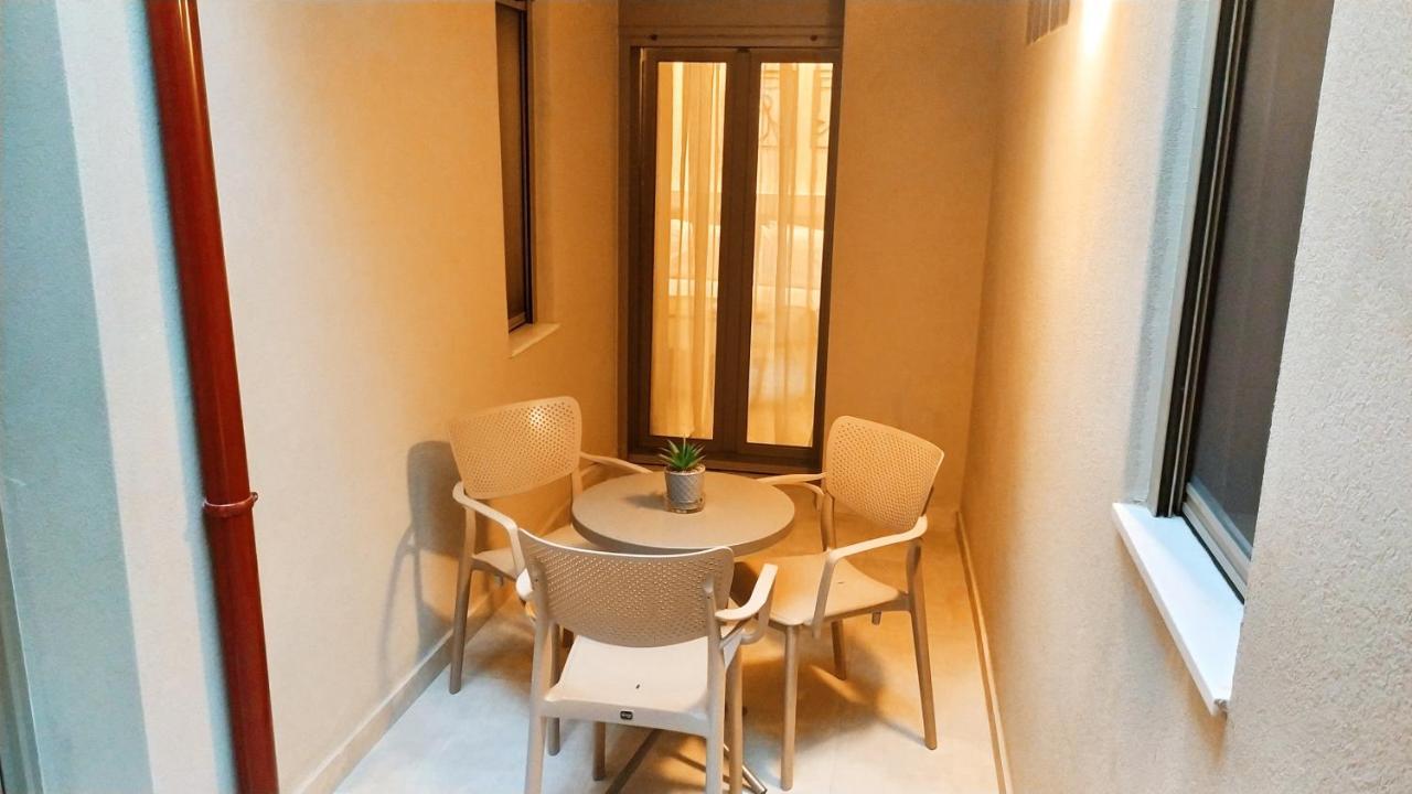 Uni Island - Old Town Suites Heraklion Exteriör bild